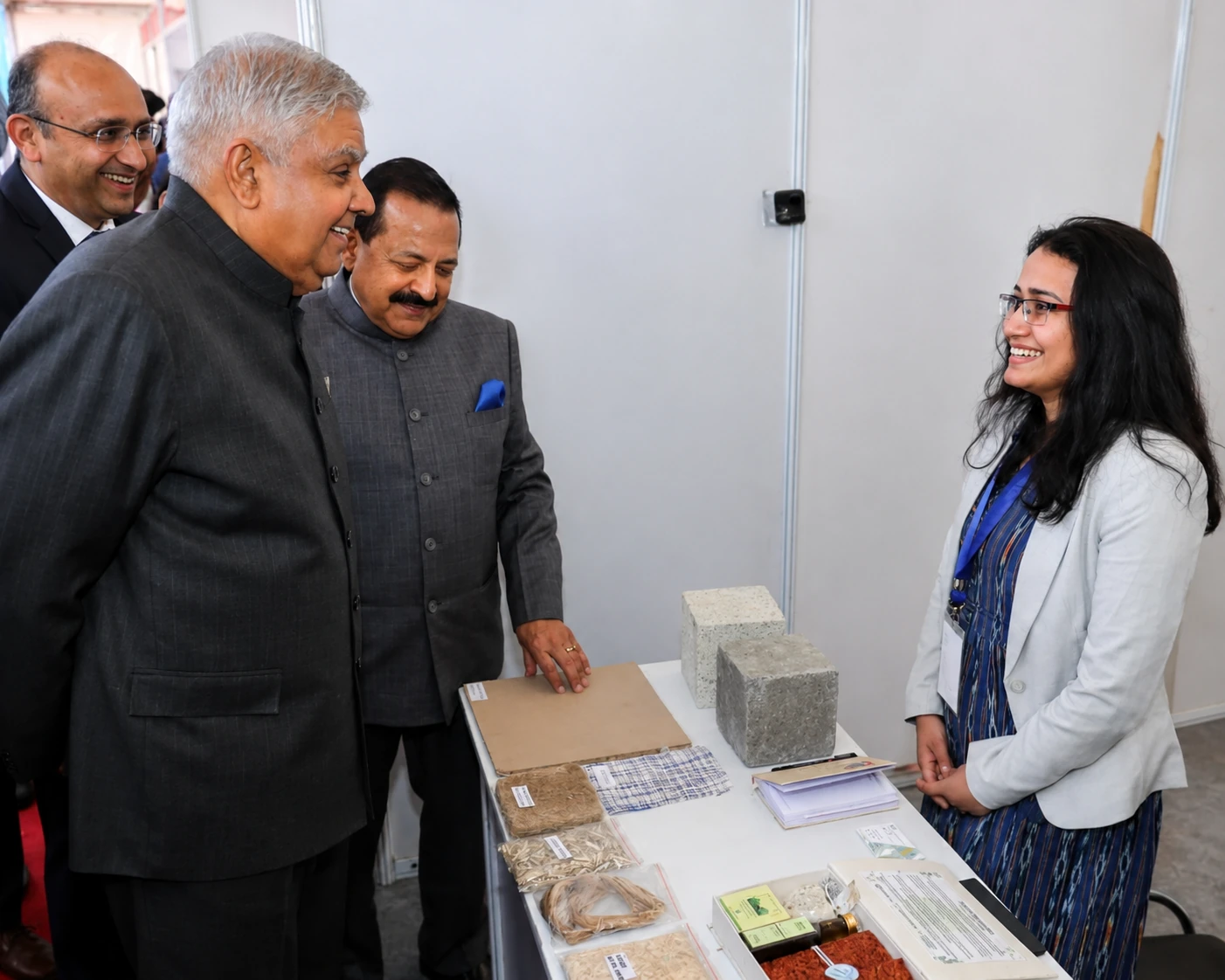 Gohemp meeting a policy leader with a hempcrete block